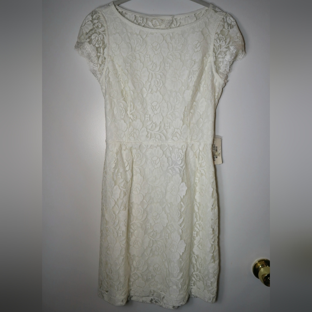New w tag Lace cut out mini dress with cap sleeves ivory white sz M